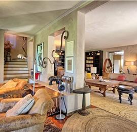 5 bedroom villa with pool and tennis court near San Gimignano, sleeps 10